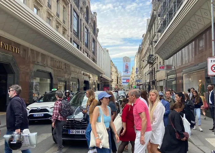 Paris Opera / Galeries Lafayette : Charmant Studio